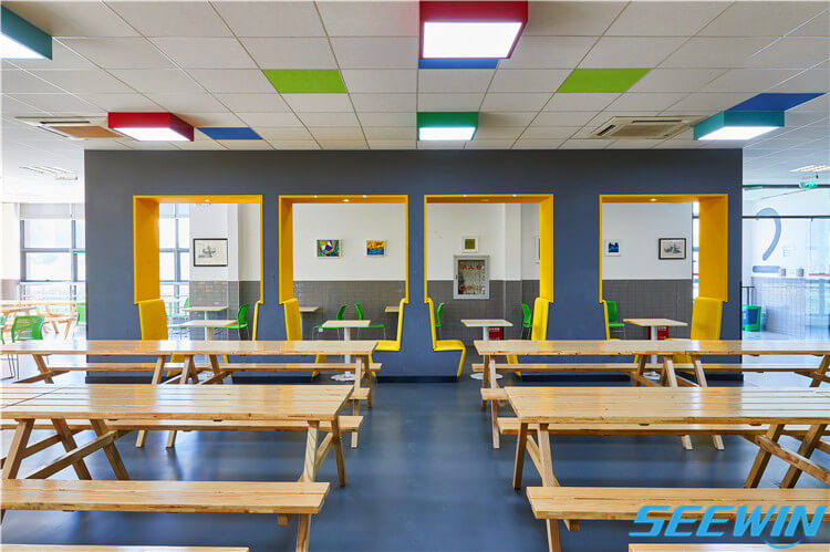 學校餐廳食堂實木餐桌椅