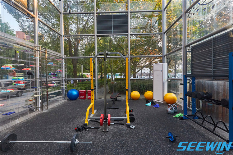 光華學校健身房家具