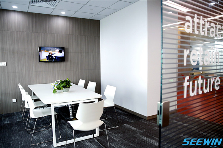 紫竹國(guó)際教育集團(tuán)接待桌椅